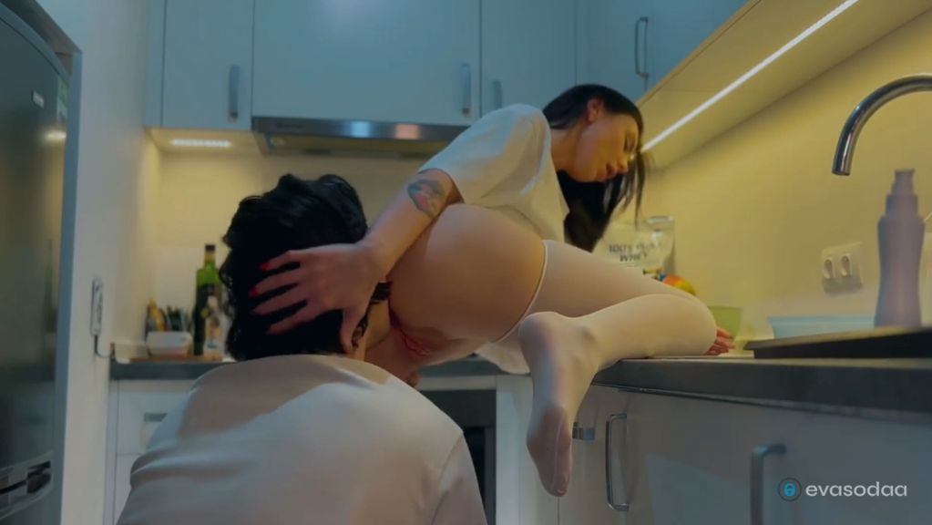 Eva Soda Hot Stepsis Fucks Her Stepbro In The Kitchen Onlyfans Video Leaked
